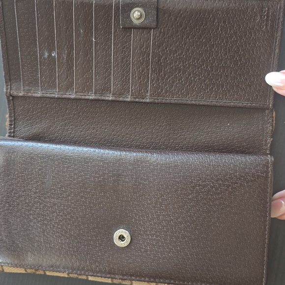 Gucci Double Snap Long Wallet - Picture 5 of 13